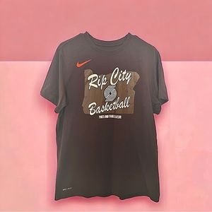 Men’s Nike Tee